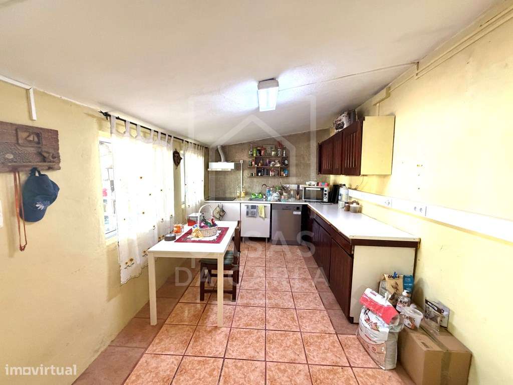 Moradia T4 com quintal e piscina em Vila Ruiva-14