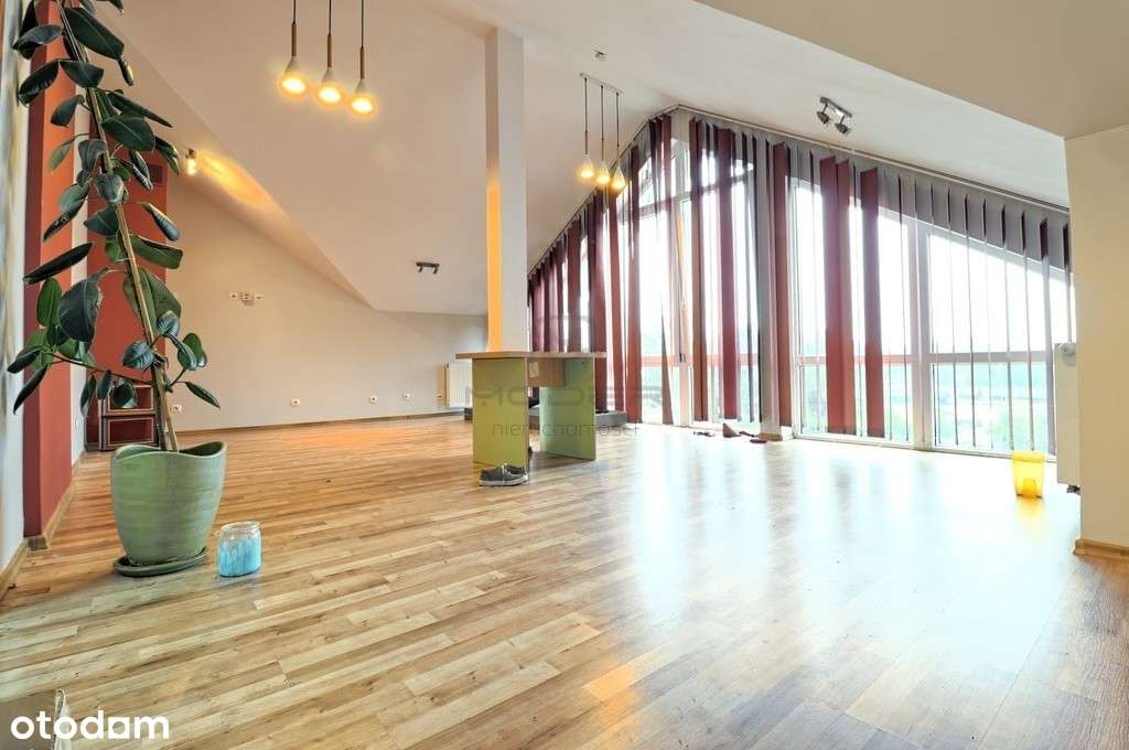 Piętro z osobnym wejściem w rozpoznawalnym budynku - Pełny obrazek: 4/16