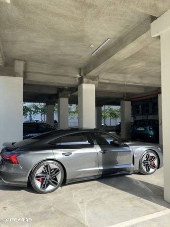 Audi e-tron RS GT quattro - 8