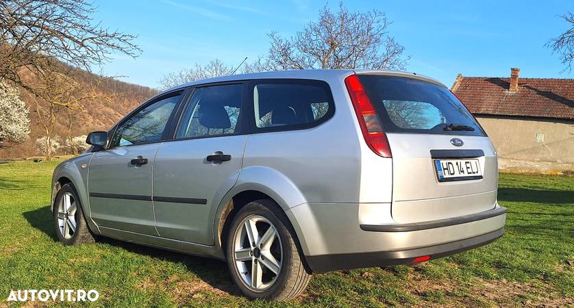 Ford Focus 1.6 TDCI Trend - 11