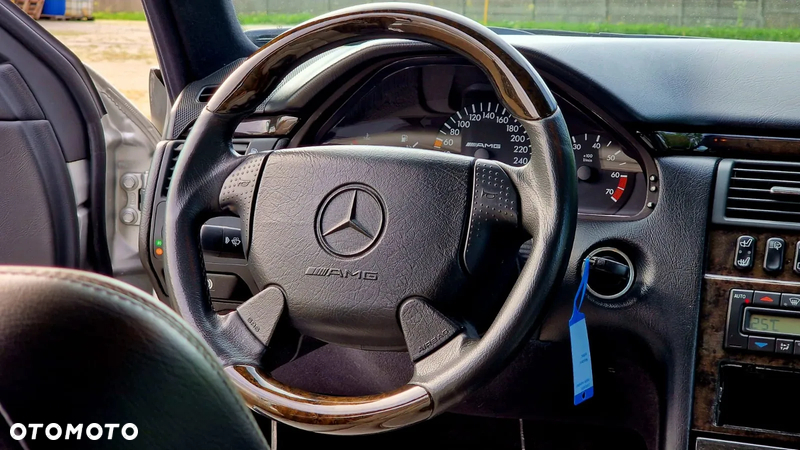 Mercedes-Benz Klasa E 55 T AMG - 7