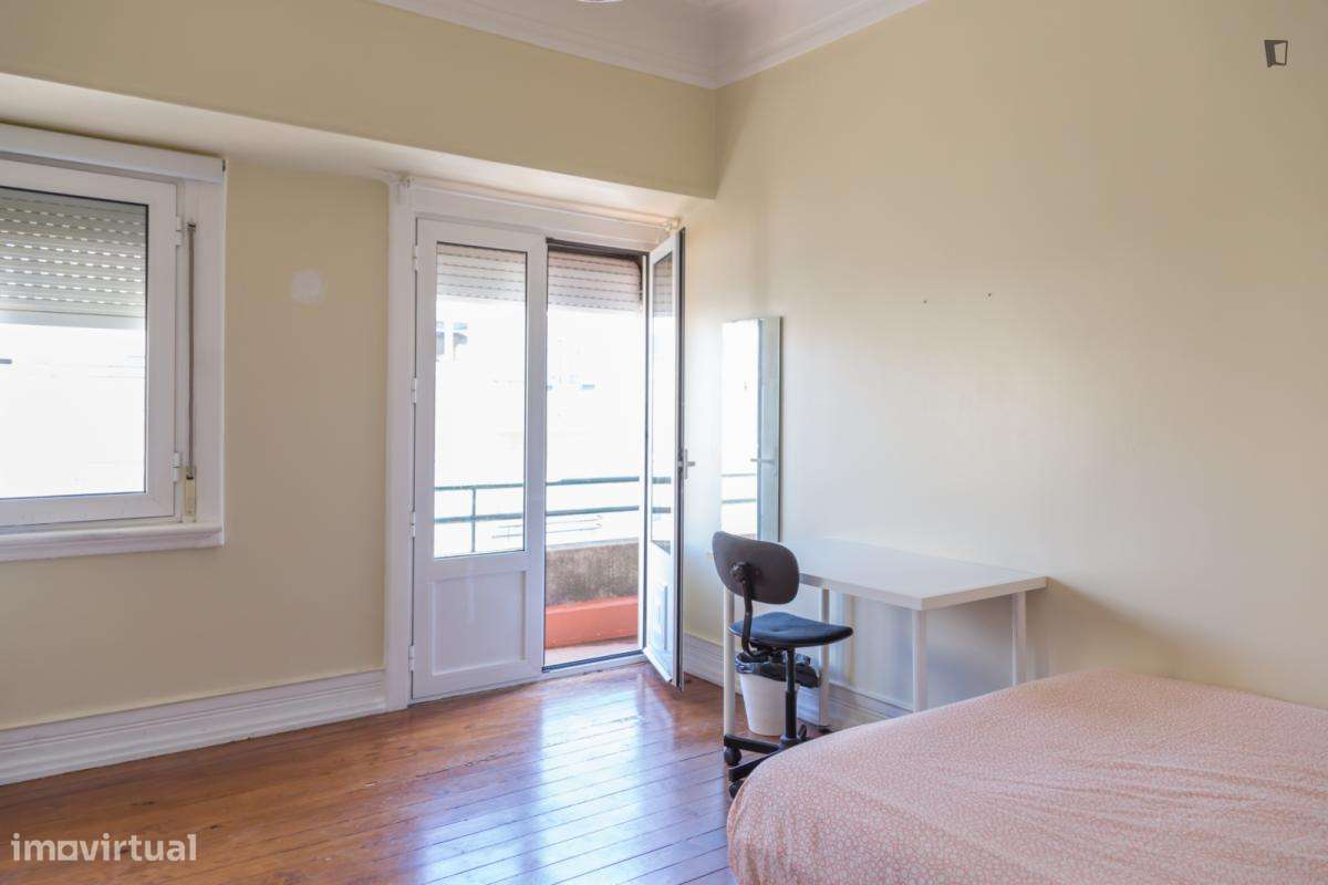 Quarto - localizado em Entrecampos Lisbon - Grande imagem: 5/15