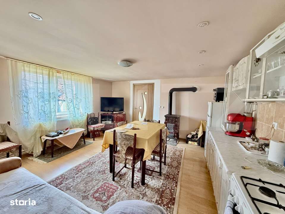 Casa ,4 camere, 255 mp, zona  Balomir - Imagine principală: 2/19