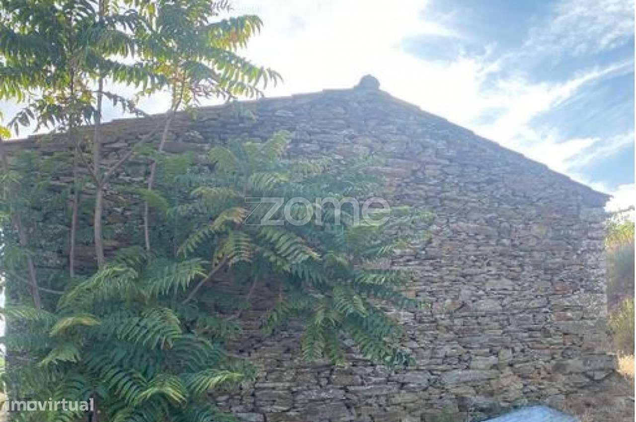 Terreno rústico com 34.330 m² de área - Grande imagem: 1/8