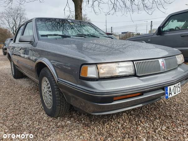 Oldsmobile Cutlass 3.3 Ciera SL - 2