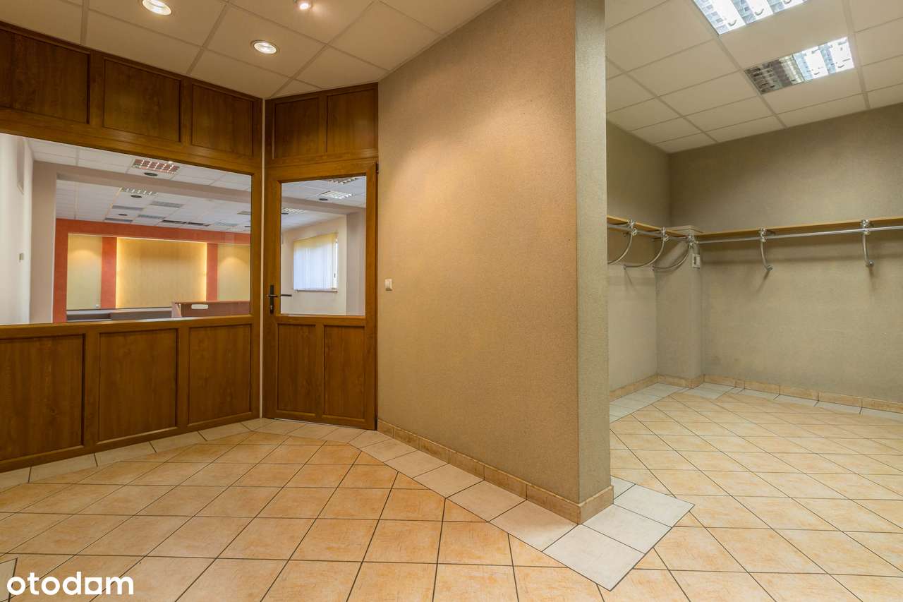 Lokal użytkowy o pow. 131 mkw.-0