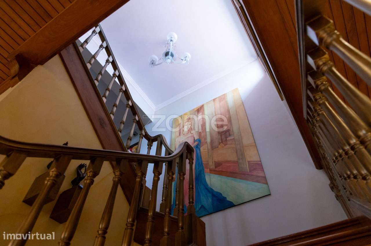 LUXUOSA MORADIA - LOCALIZAÇÃO PREMIUM NO CENTRO DE FAMALICÃO-9