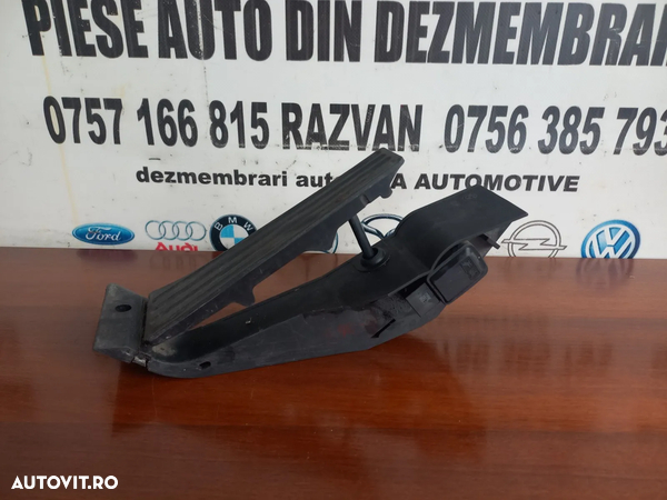 Pedala Acceleratie Bmw E60 E61  Cod 6772646 - Dezmembrari Arad - 2