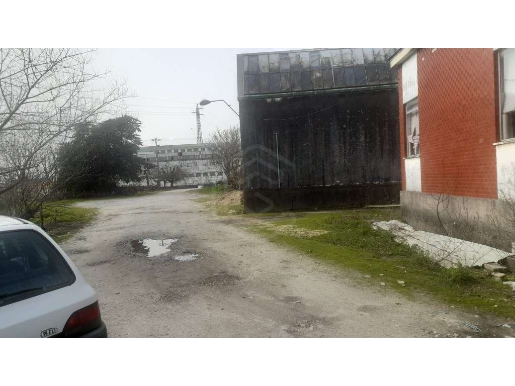 Unidade Industrial em funcionamento para venda, na Covilhã - Grande imagem: 5/26