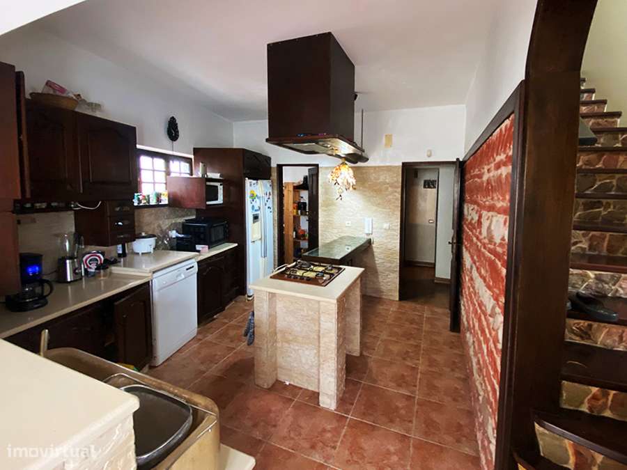 Grande moradia T5+1, piscina, jardim, garagem, sótão e anexo, Peniche-5