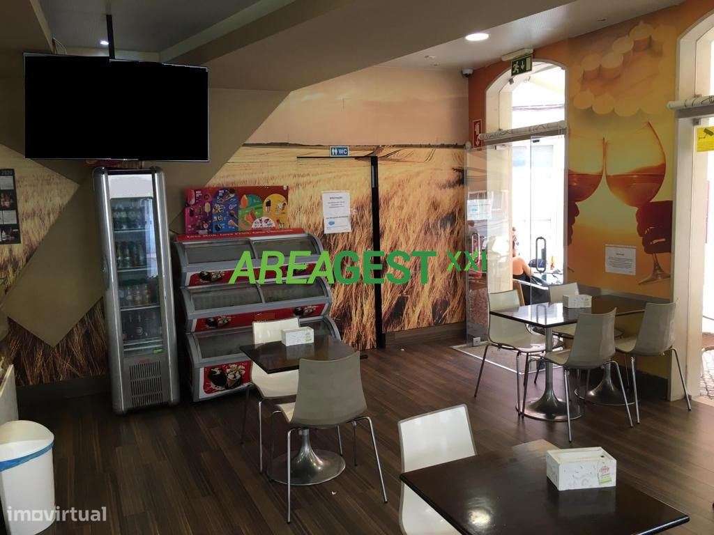 Loja para trespasse no centro de Vila Franca de Xira-5