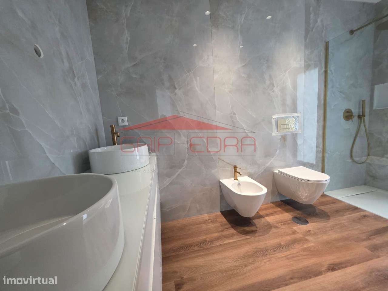 Moradia T3 com jardim e acessibilidade-18