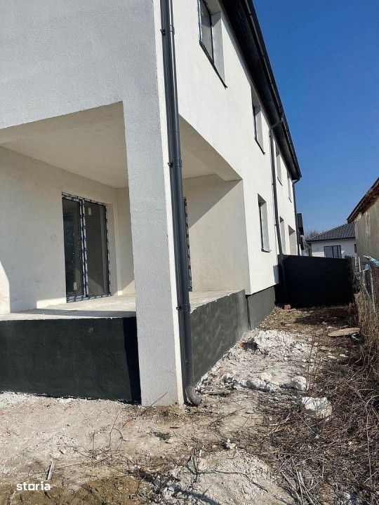 Casa/vila de vanzare, intr-o zona rezidentiala linistita in Martinesti