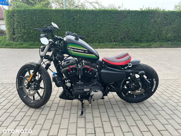 Harley-Davidson Sportster Iron 883 - 2