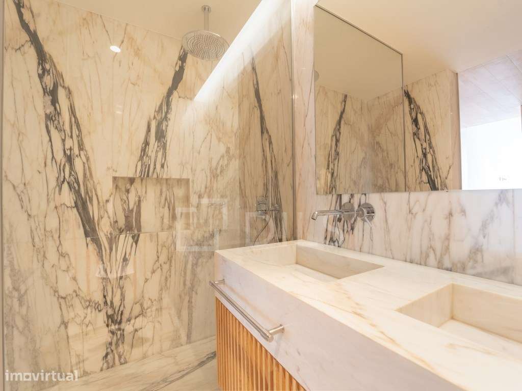 Apartamento T4+1 na Foz, Porto-37