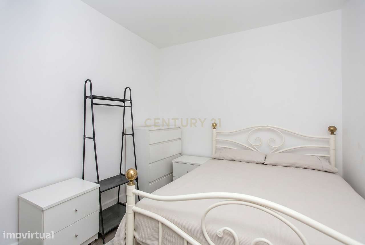 Espaço Comercial com Potencial para Habitação-11