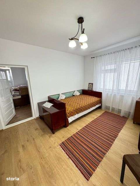 Casa renovata cu 1.052 mp teren, SASCUT(Targusor),  jud. Bacau-10