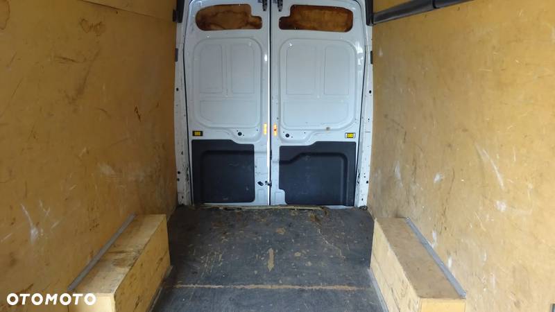 Ford Transit - 25