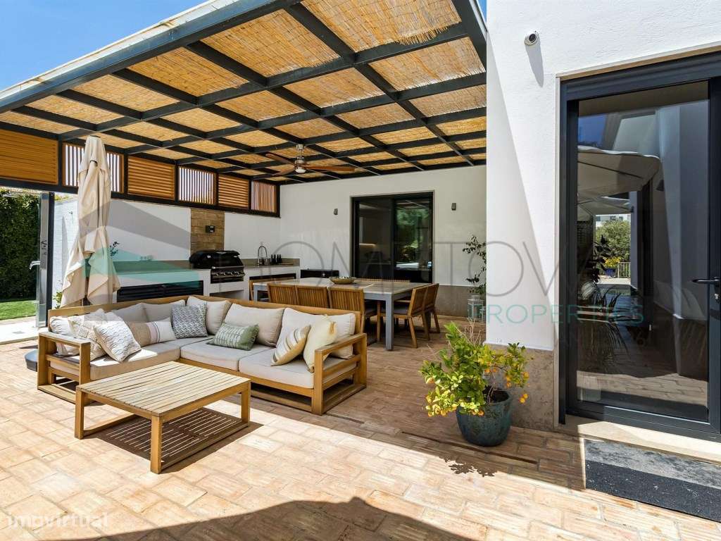 Magnífica Moradia Contemporânea com piscina, entre Loulé e Quinta d... - Grande imagem: 2/50