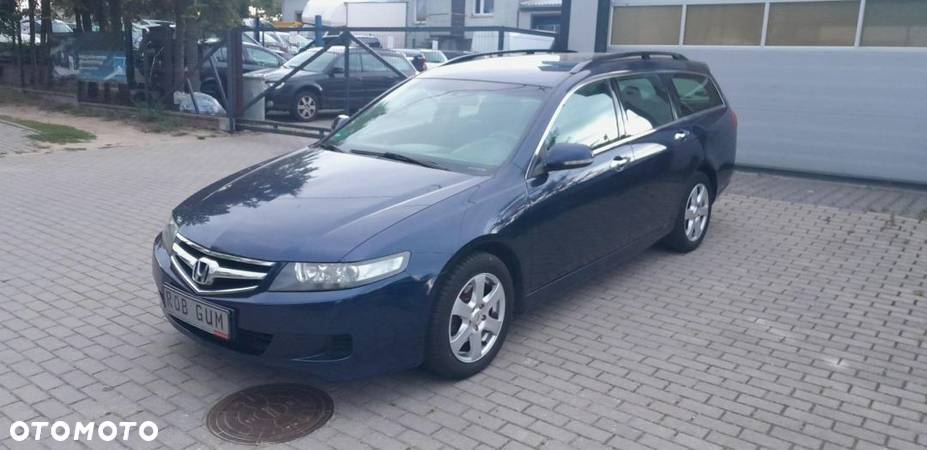 Honda Accord 2.0 Comfort - 1