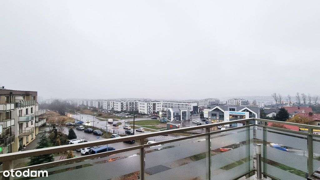 Trzypokojowe, umeblowane na ostatnim piętrze-13