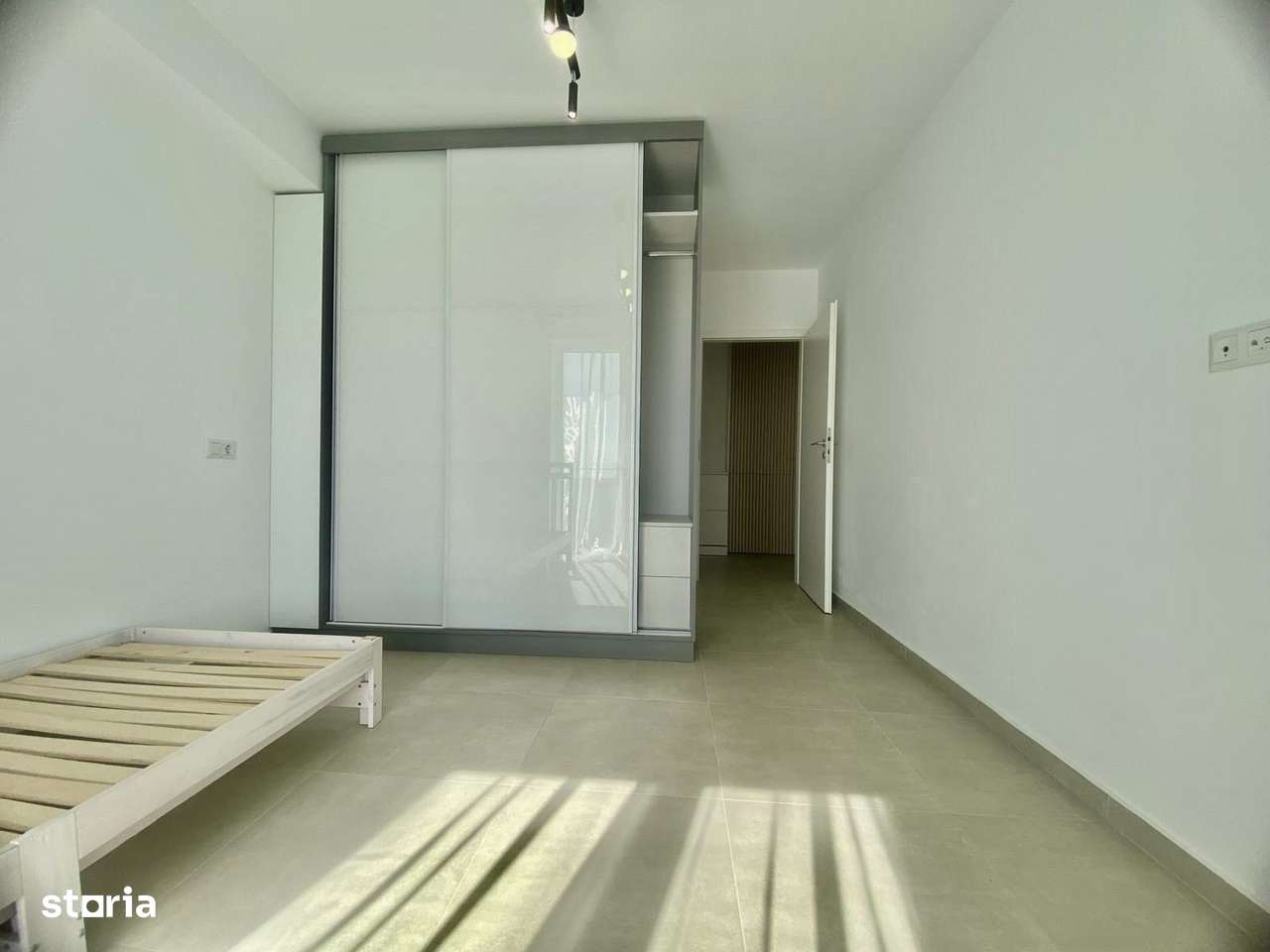 Vânzare apartament cu 3 camere zona rezidențiala Class Park Târgoviște - Imagine principală: 5/9