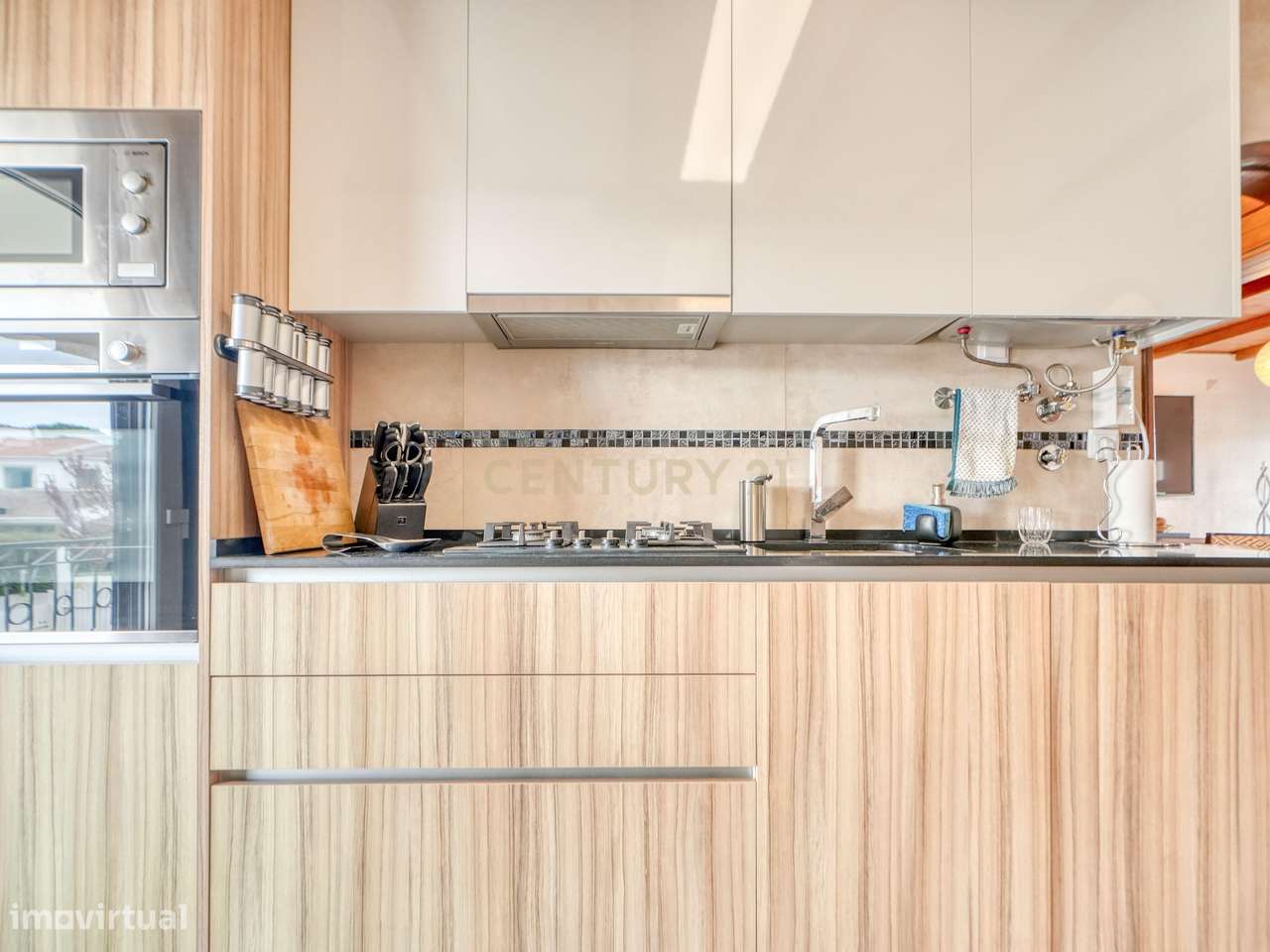 Magnífica Moradia T6 com Piscina, Garagem e Vista Desafogada em Sesimb-18