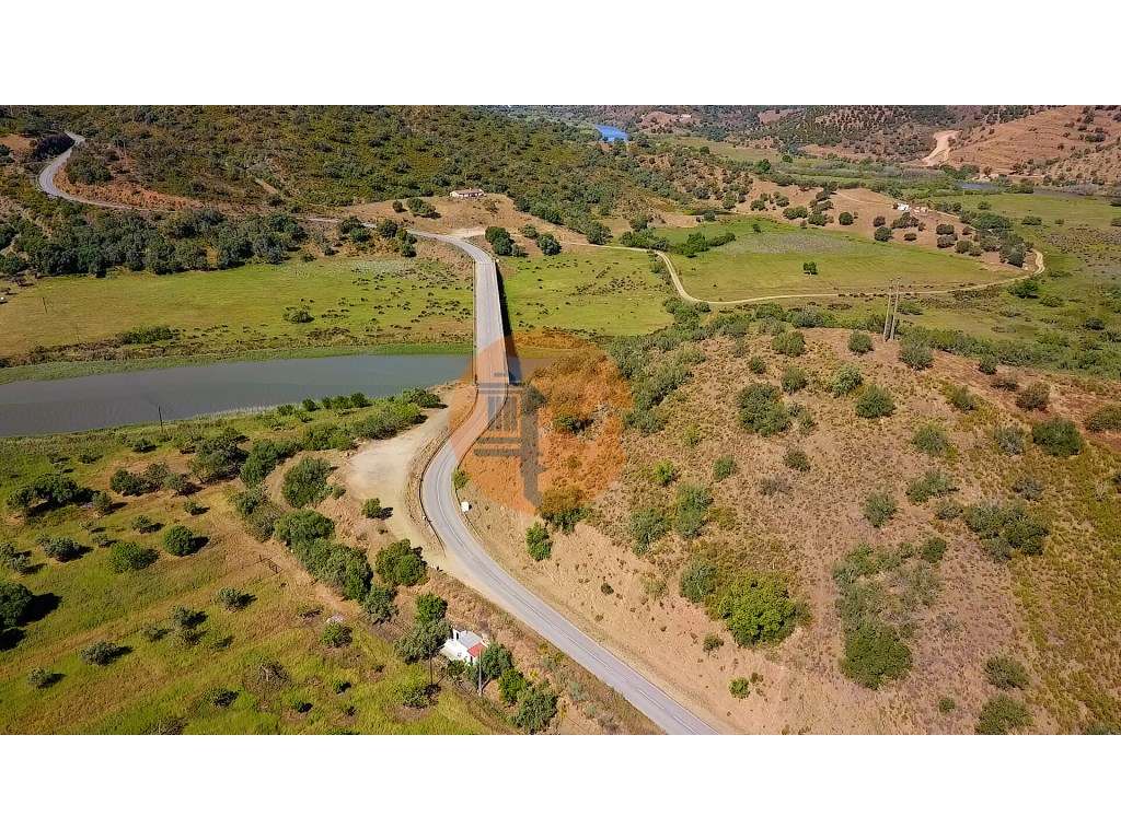 TERRENO COM 9.240 M2 COM FURO E ELETRICIDADE - JUNTO A FOZ E RIO GU... - Grande imagem: 5/38