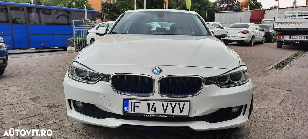 BMW Seria 3 320d xDrive - 2