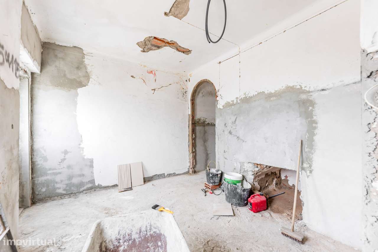 Moradia 100% Remodelada-32