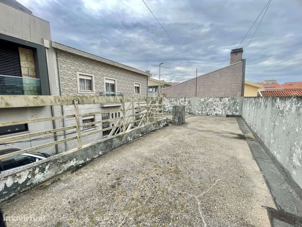 Moradia térrea T2 com logradouro e terraço a 170 metros do mar - Grande imagem: 4/19