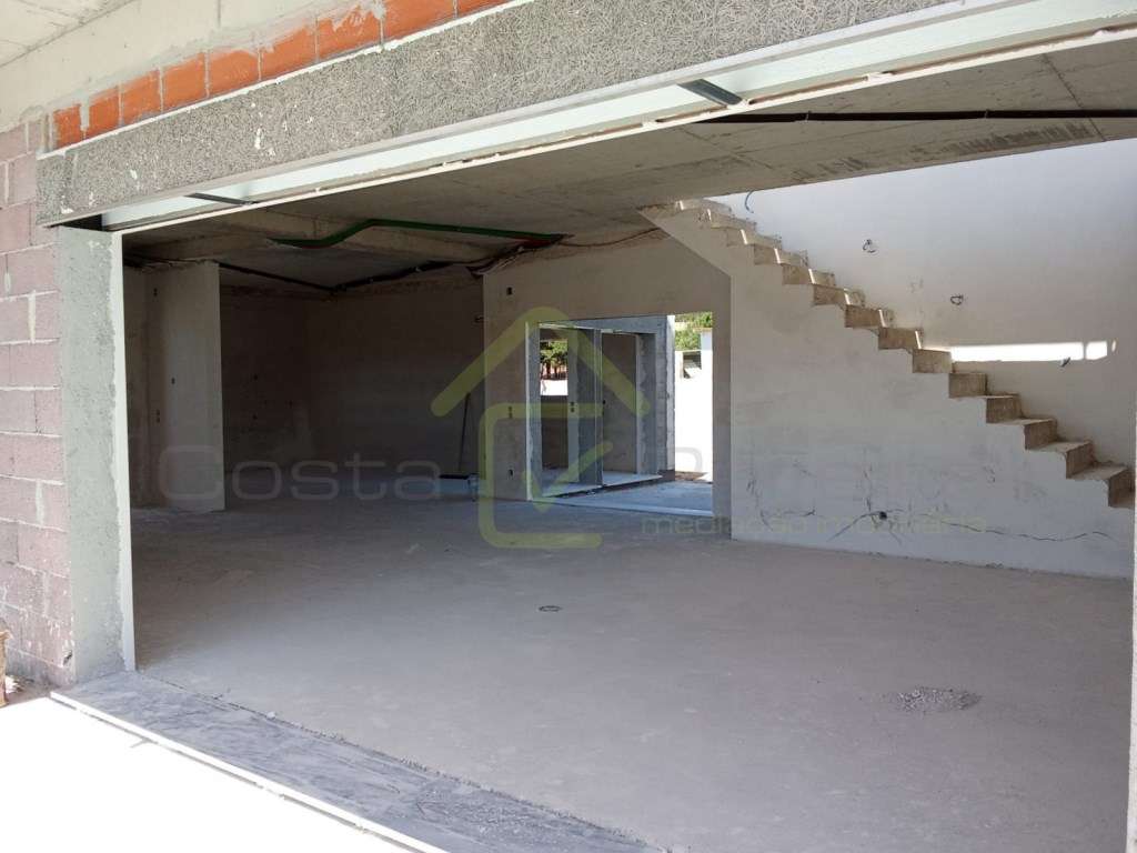 Moradia T4 Nova com vista deslumbrante de campo, a minutos de Torre... - Grande imagem: 5/12