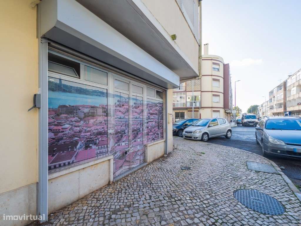 Loja para Investimento ou Comércio - Falagueira, Amadora-41