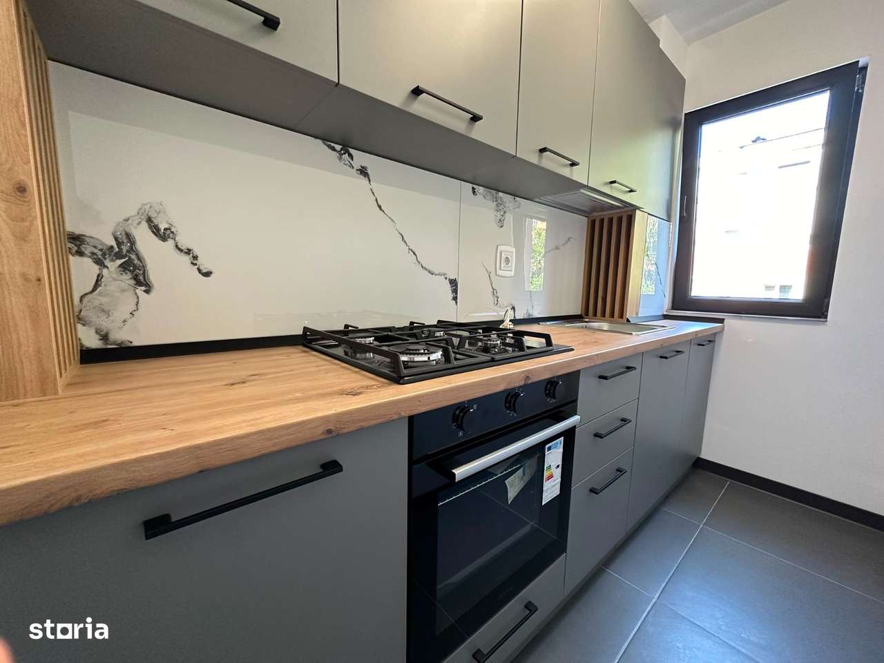 Apartament 2 c complet renovat etaj intermediar-3