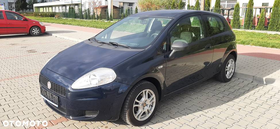 Fiat Grande Punto - 15