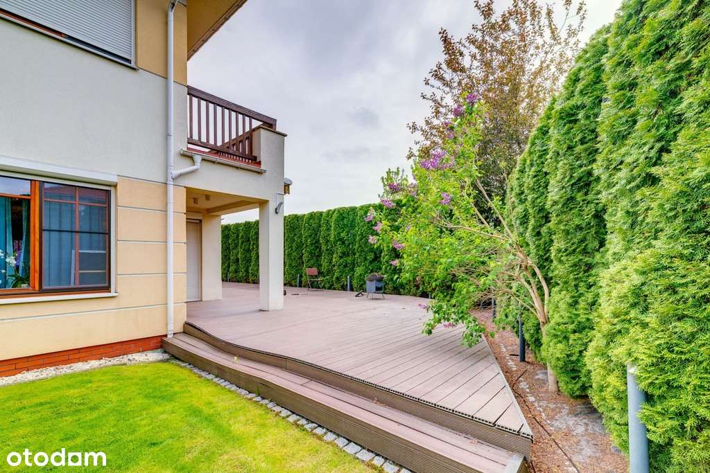 250 m² dom z zielonym ogrodem w Walendowie-12