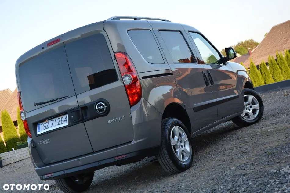 Opel Combo Tour 1.6 CDTI Cosmo - 2