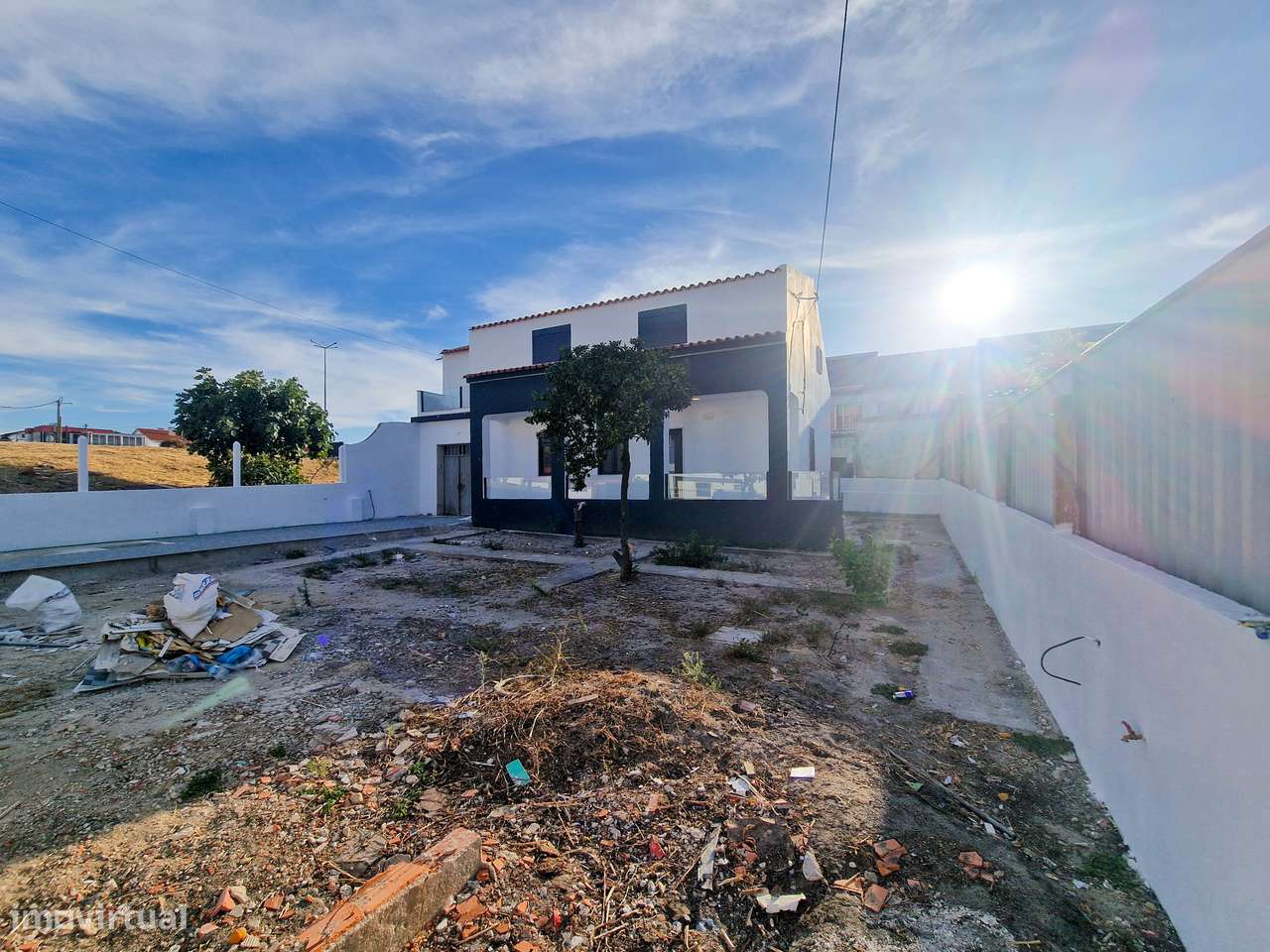 Moradia 4 ass. totalmente remodelada - possibilidade de quarto no r/c-45