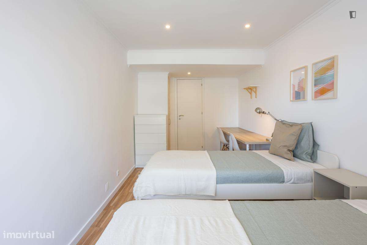 Quarto - localizado em Olaias Lisbon - Grande imagem: 4/15