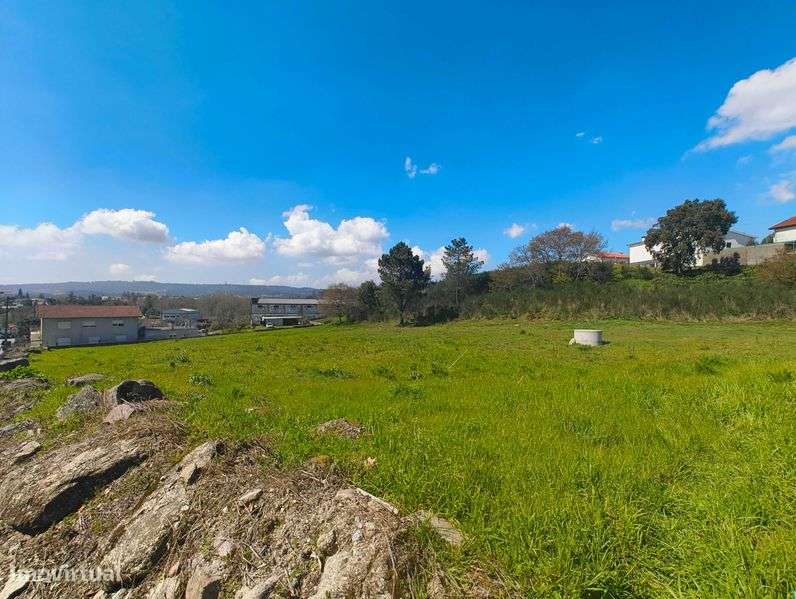 Terreno - 4500m2 - 2km do centro (vender, alugar, permutar) - Grande imagem: 2/4