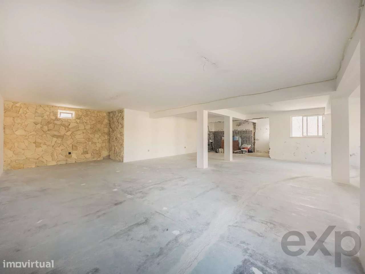 Oportunidade rara numa das localizações mais valorizadas de Fernão Fer-19