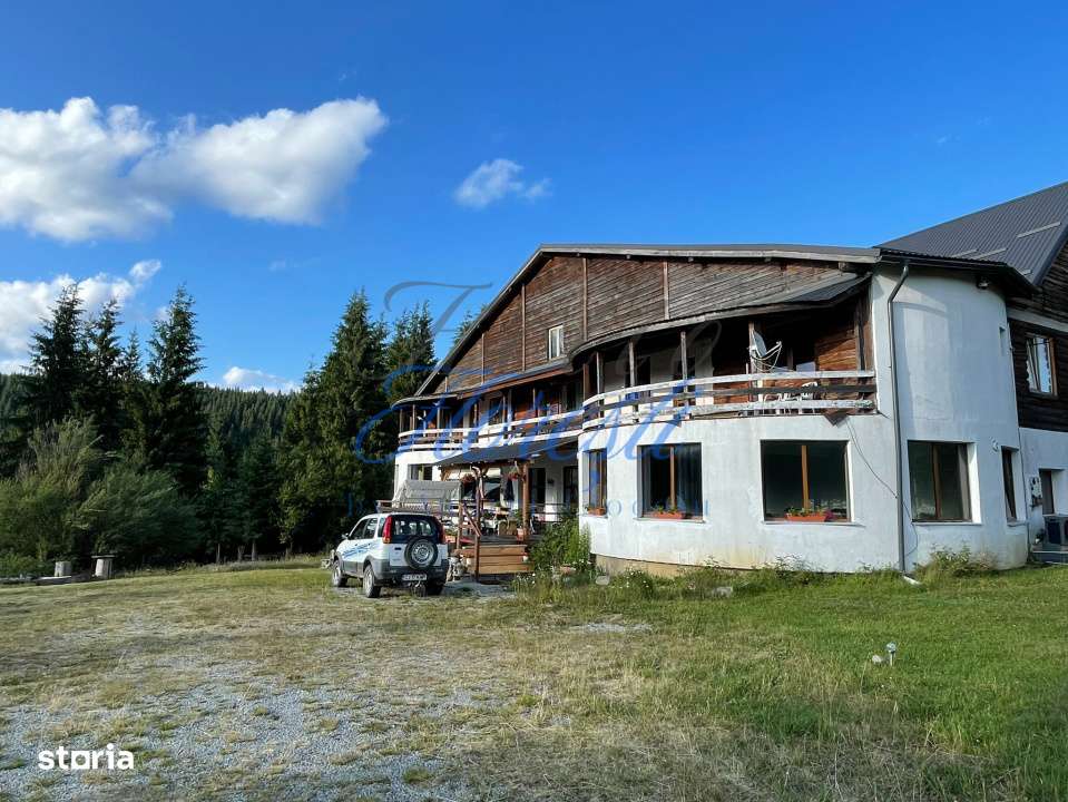 AFACERE LA CHEIE, Imobil turistic, 1.140mp utili + 2.450mp Teren - Imagine principală: 1/19