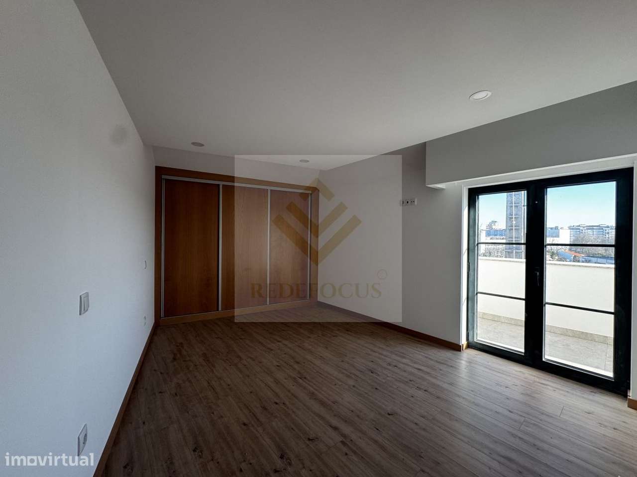 Apartamento T0 Novo no Centro de Ovar-5