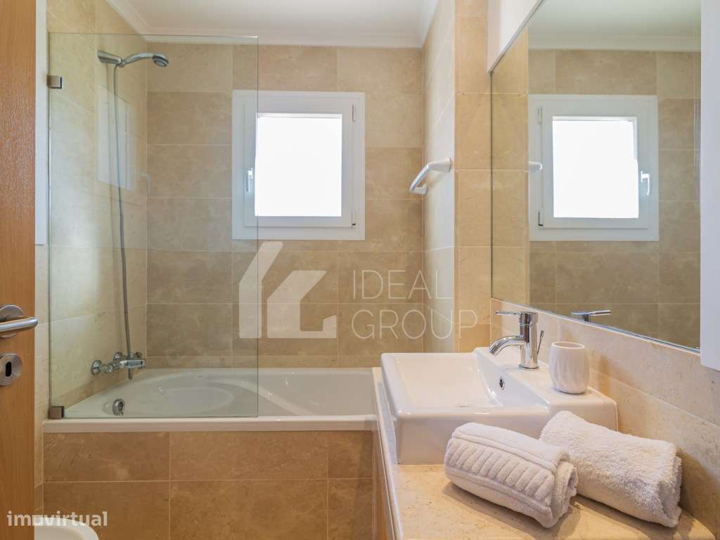 Moradia T4 com piscina - Vilamoura-23