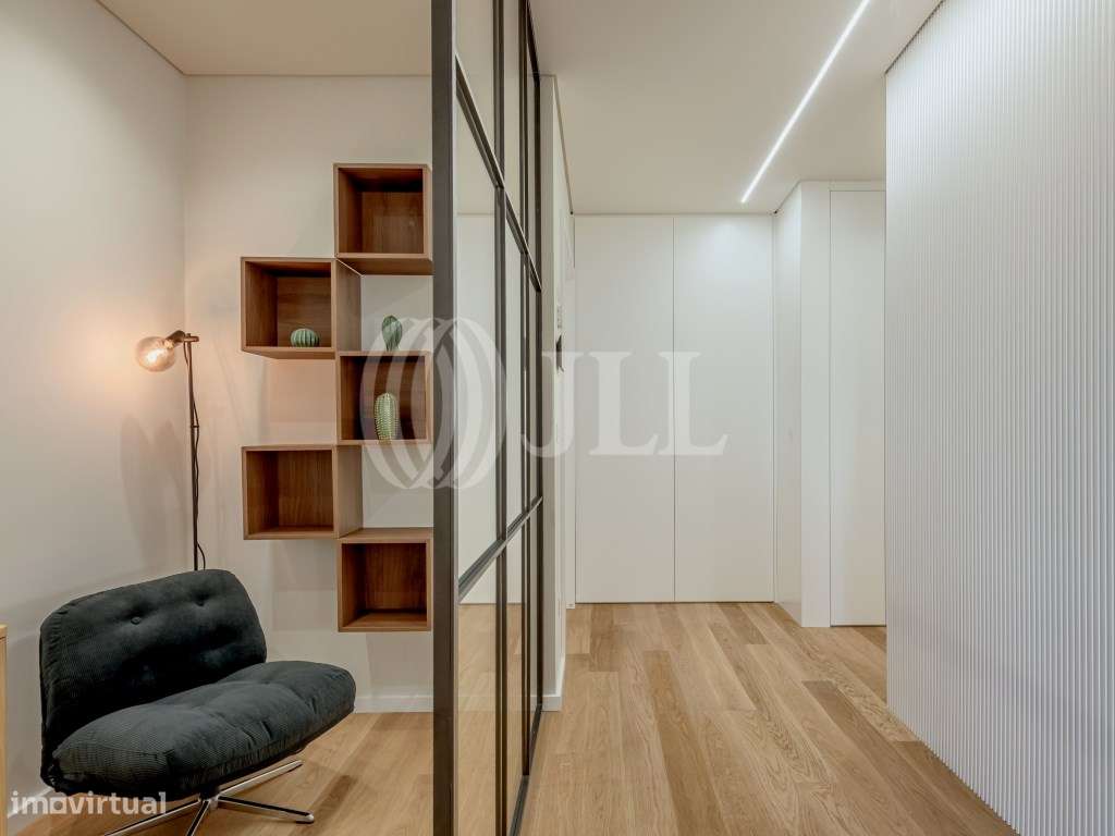 Apartamento T1+1, com varanda e estacionamento, em Matosinhos-11