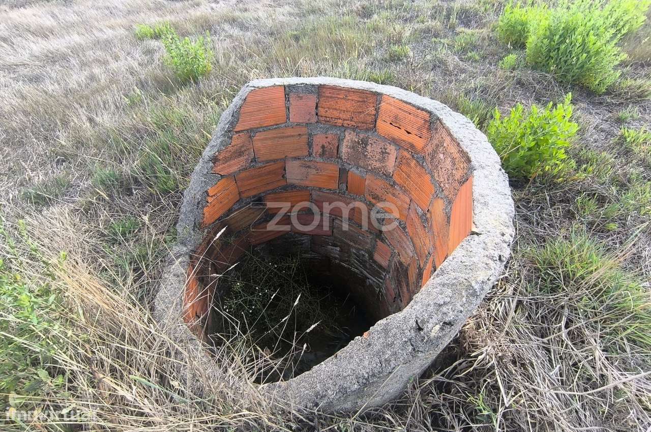 4 Terrenos Área Total de 20.778 m2 - Urbanizável (parcialmente)-8