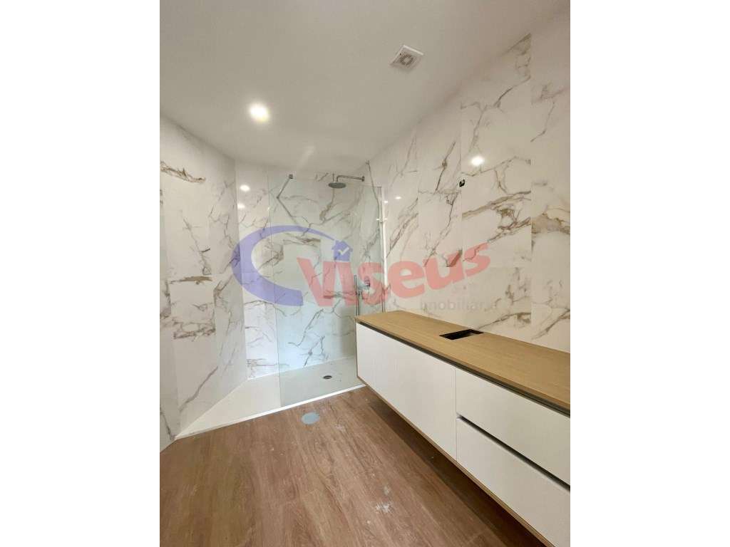 Apartamento T2 Avenida Santo Ovídio-24