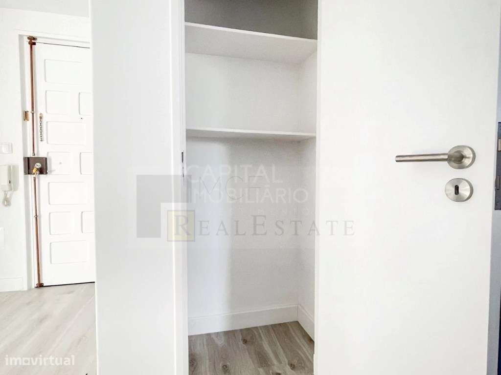 Apartamento T3 totalmente renovado em Setúbal-5