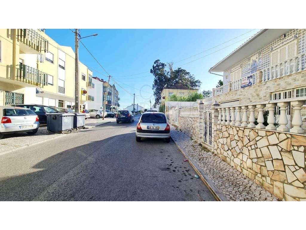 Terreno de 2455m2 com PIP para construção de prédio com 4 apartamen...-24