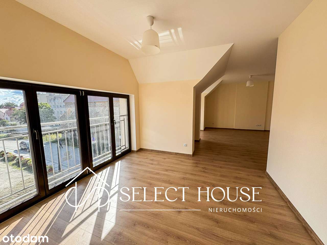 Lokal usługowy w centrum Strzegomia-3